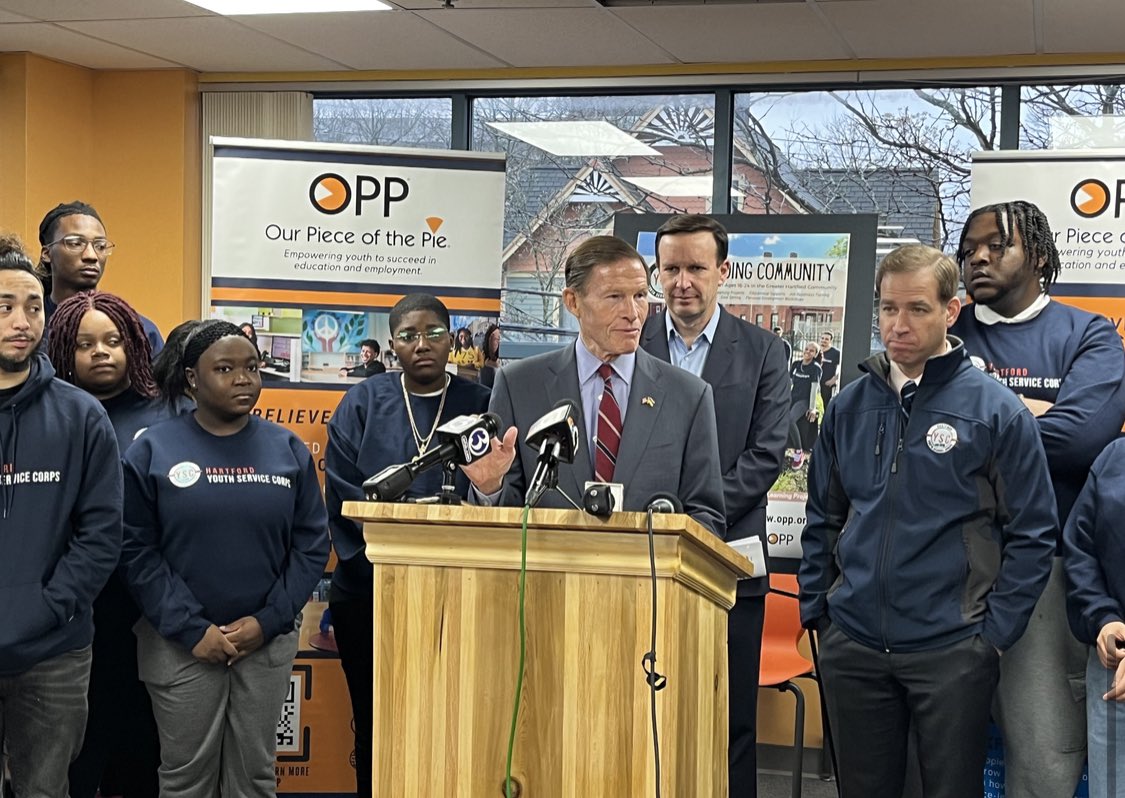 Blumenthal and Murphy joined Hartford Mayor Luke Bronin and Our Piece of the Pie (OPP) President & CEO Hector Rivera to announce $2.6 million in federal and state grants to expand and enhance services for Hartford youth.